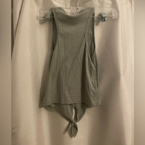 Olive Green Tie Up Cropped Tank - Picture 3 of 3